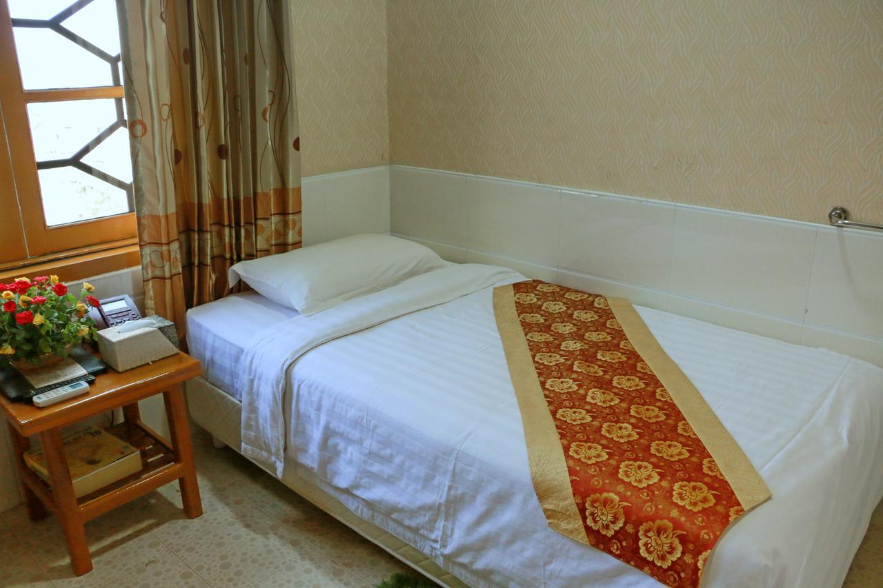 Hotel Shwe Pyi Tan Mandalay Exterior foto