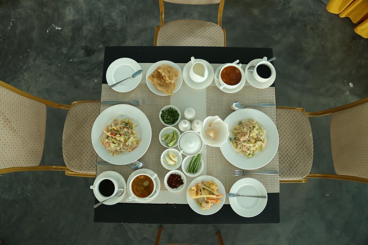 Hotel Shwe Pyi Tan Mandalay Exterior foto
